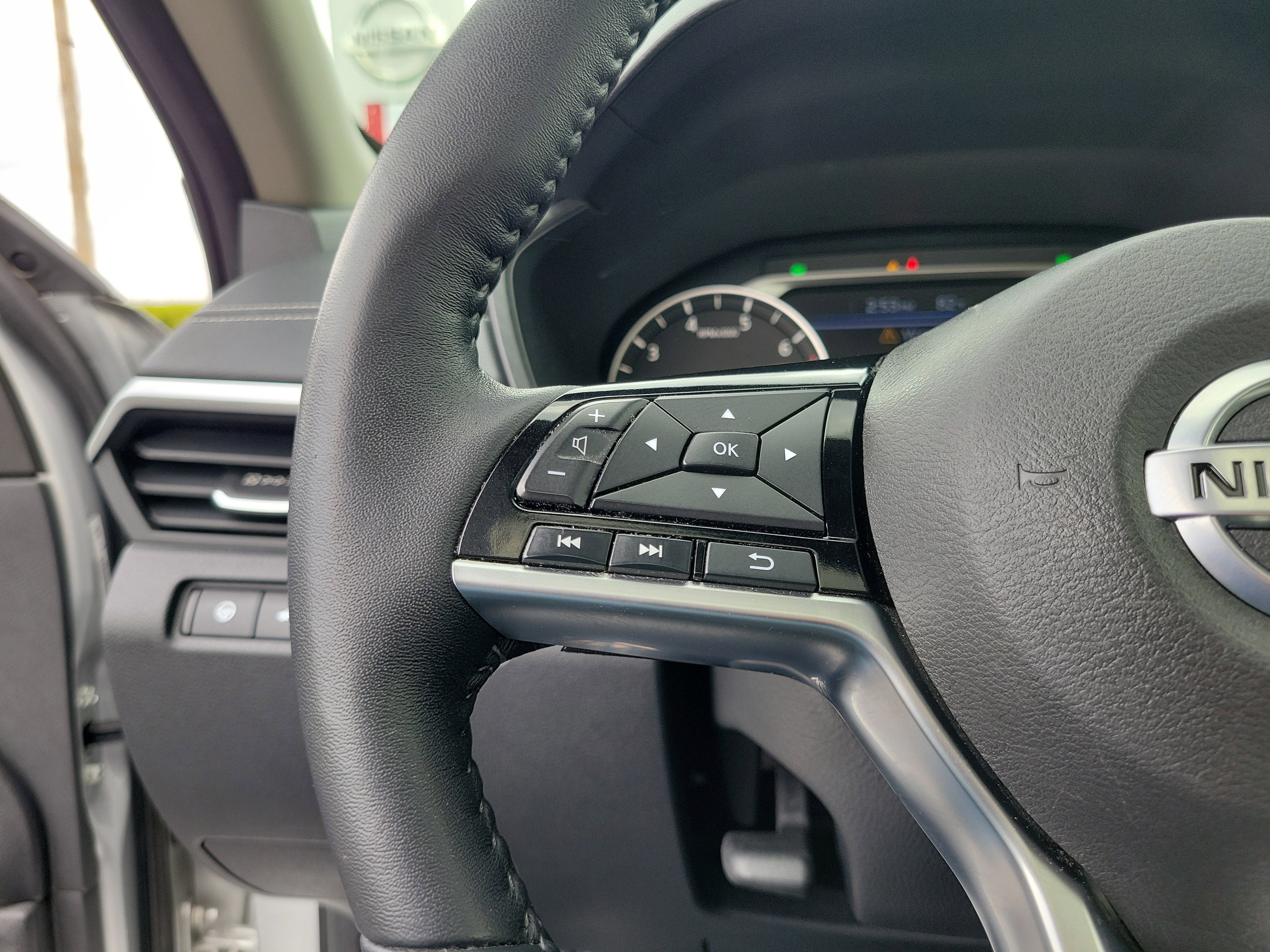 Certified 2020 Nissan Altima 2.5 SV image 22