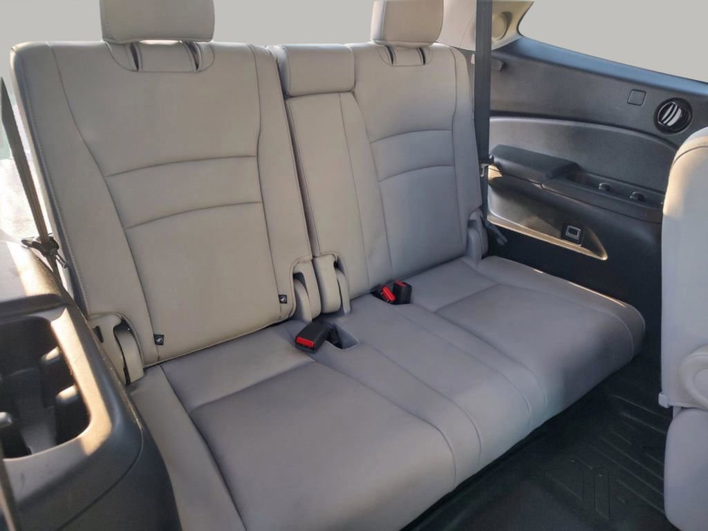 Used 2017 Honda Pilot Elite image 33