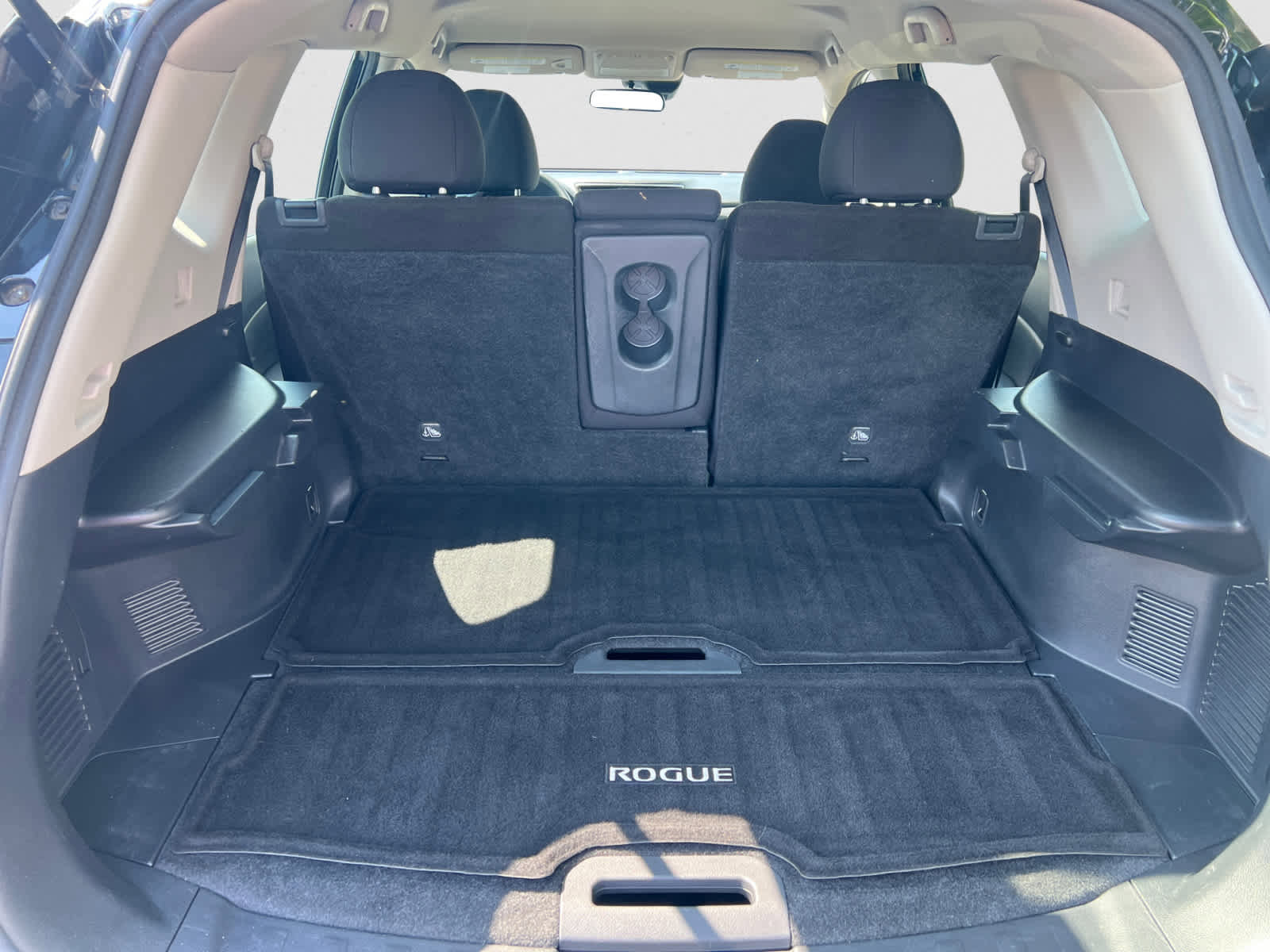 Used 2020 Nissan Rogue S FWD image 5