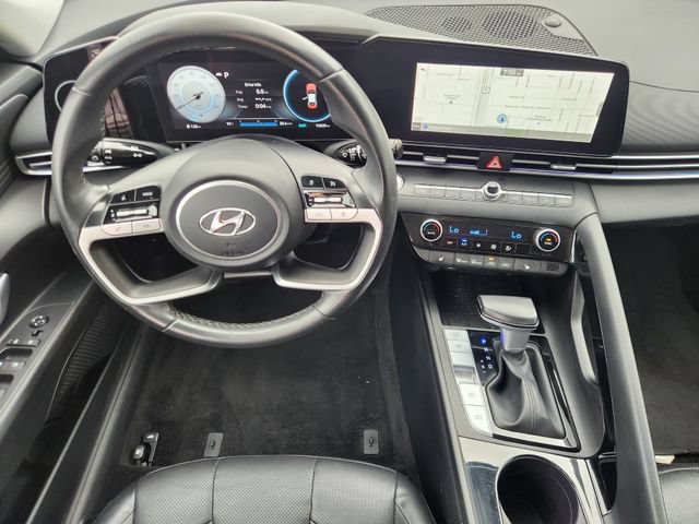Used 2022 Hyundai Elantra Limited FWD image 30