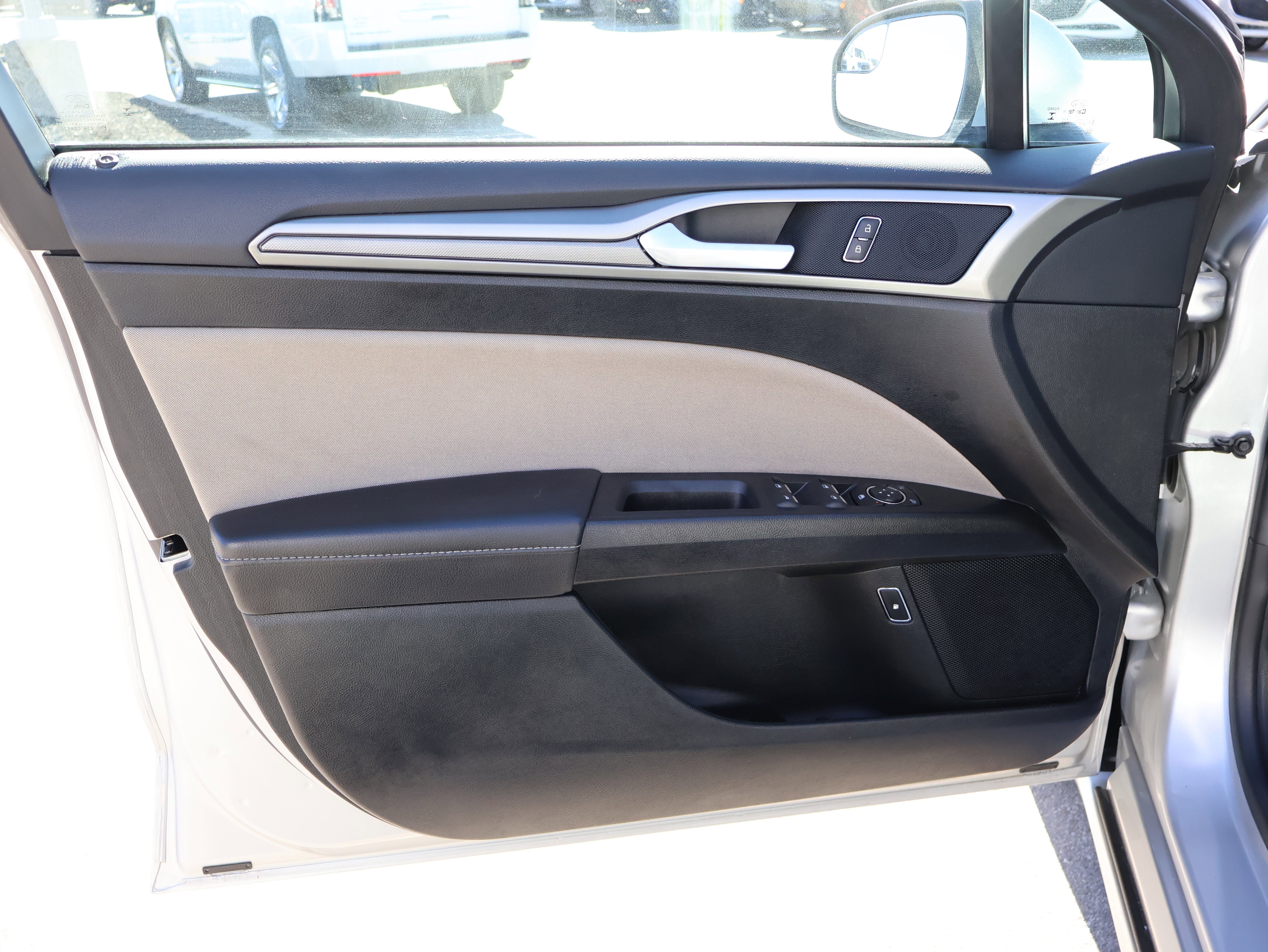 Used 2018 Ford Fusion S image 21