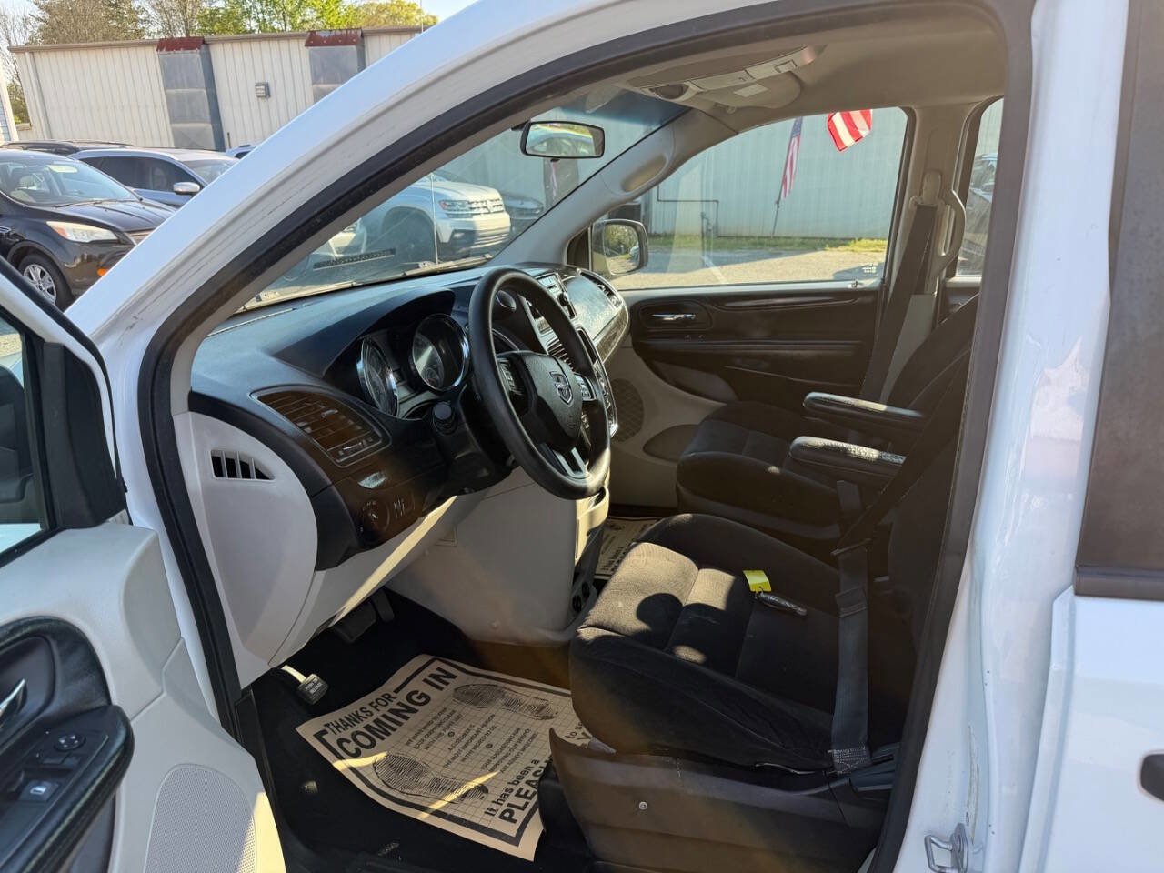 Used 2015 Dodge Grand Caravan American Value Package image 11