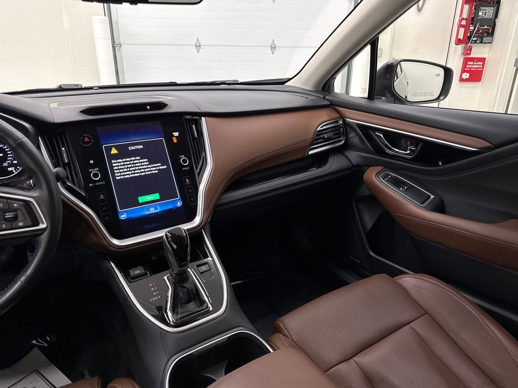 Certified 2022 Subaru Outback Touring AWD/4WD image 15