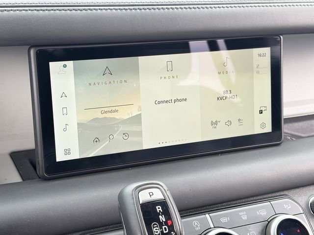 Used 2023 Land Rover Defender 110 SE image 13