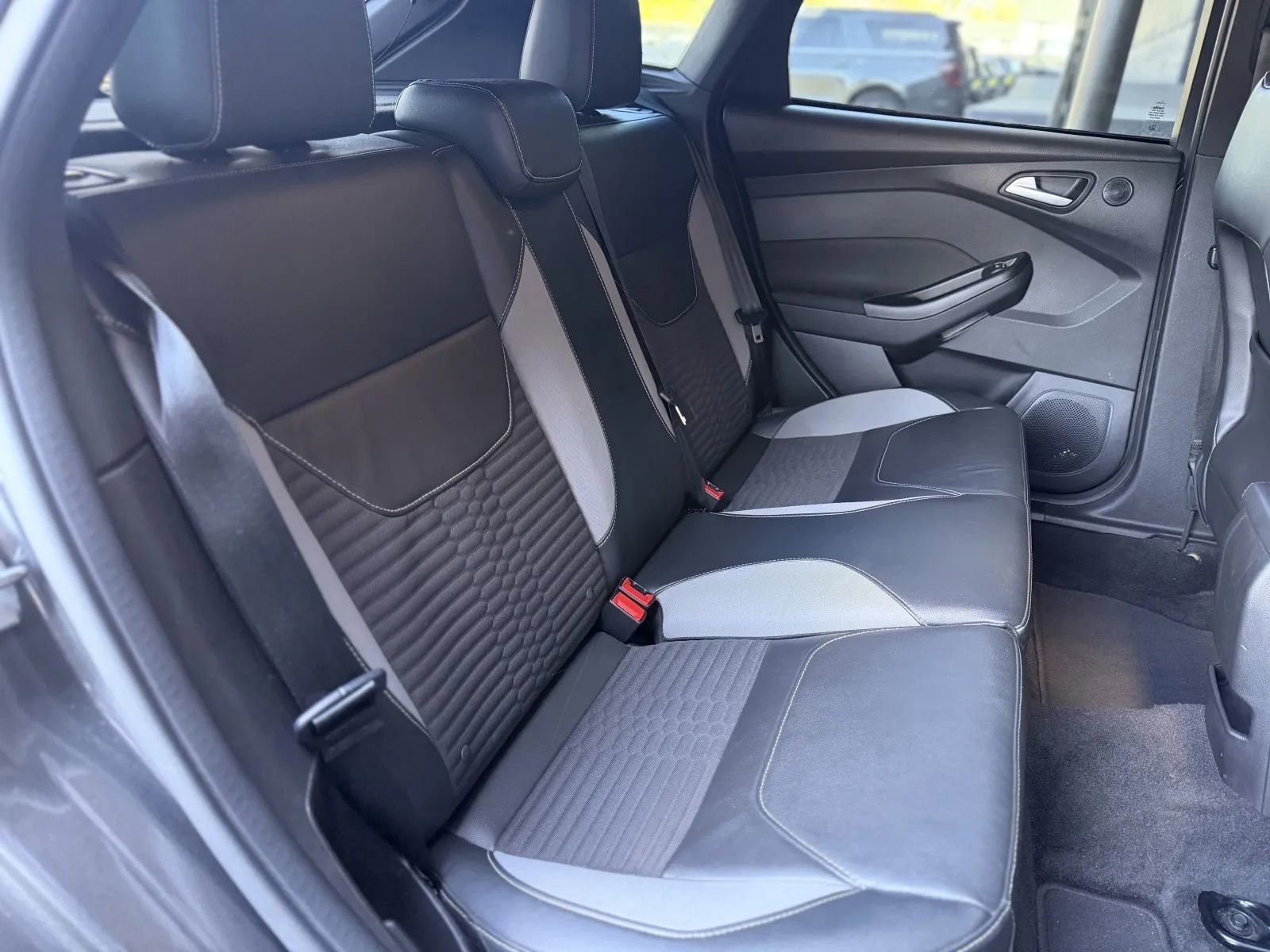 Used 2017 Ford Focus ST w/ Equipment Group 401A image 18