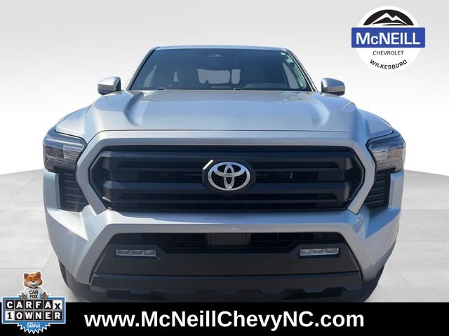 Used 2024 Toyota Tacoma SR5 AWD/4WD image 2