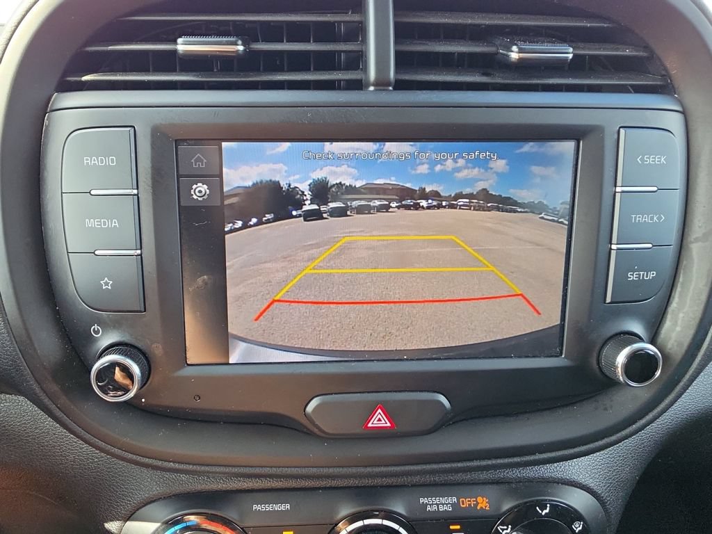 Used 2025 Kia Soul LX FWD image 20
