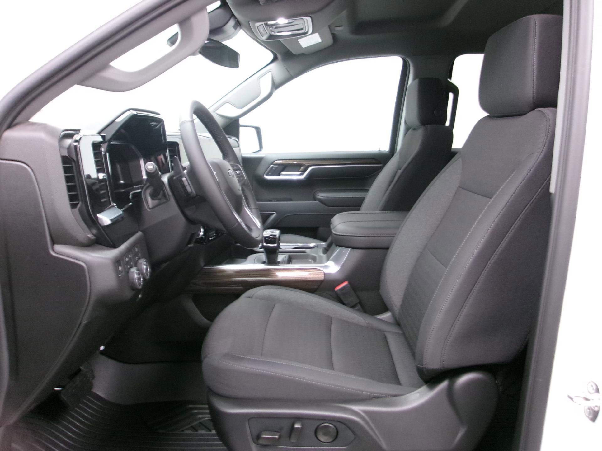 New 2026 Chevrolet Silverado 1500 RST w/ Z71 Off-Road Package image 9