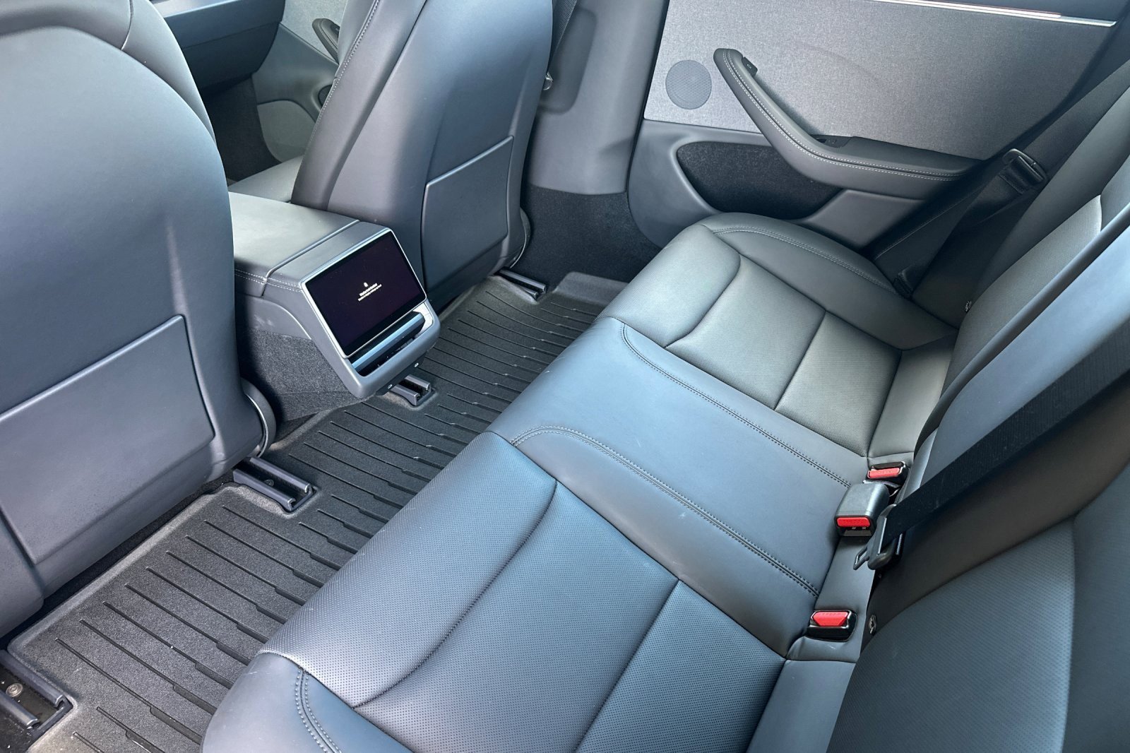 Used 2025 Tesla Model 3 Long Range image 11