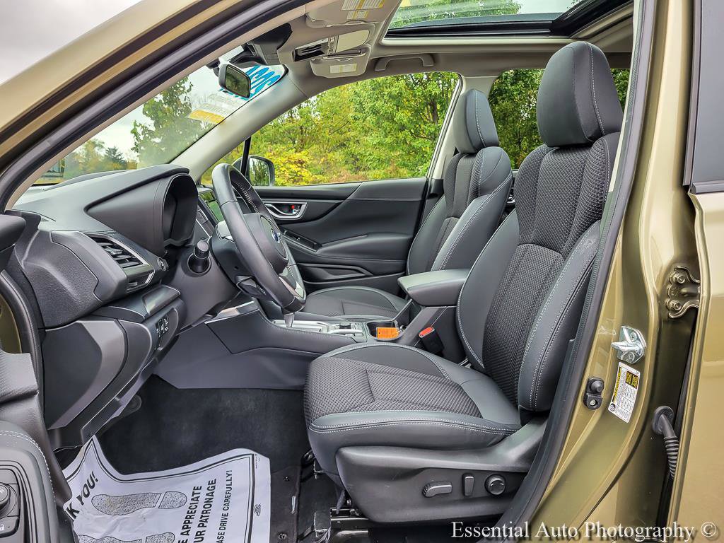 Certified 2024 Subaru Forester Premium AWD/4WD image 8