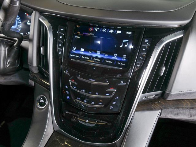 Used 2019 Cadillac Escalade ESV Platinum AWD/4WD image 14