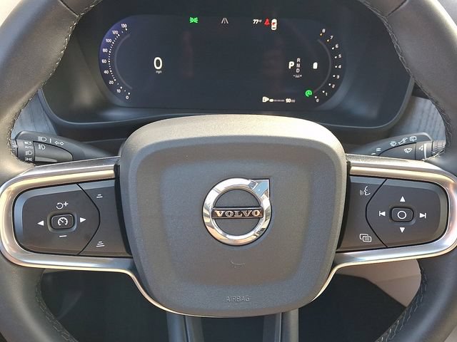 Certified 2024 Volvo XC40 B5 Plus w/ Protection Package Premier AWD/4WD image 22