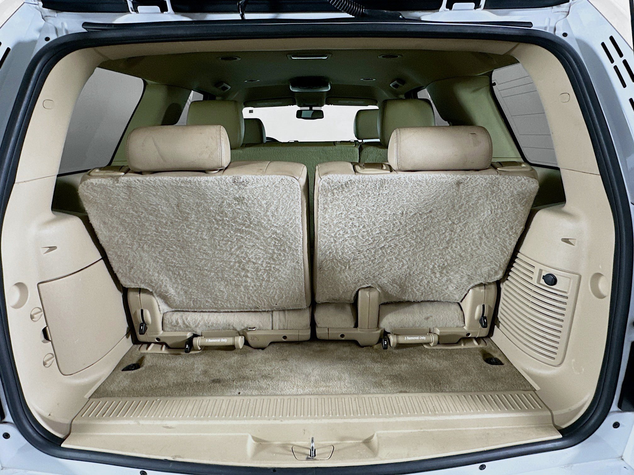 Used 2014 Chevrolet Tahoe LS w/ All-Star Edition RWD image 27