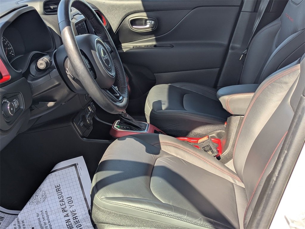 Used 2022 Jeep Renegade Trailhawk image 11