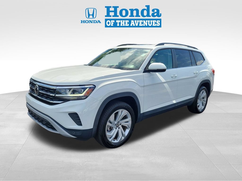Used 2022 Volkswagen Atlas SE w/ Panoramic Sunroof Package FWD image 2
