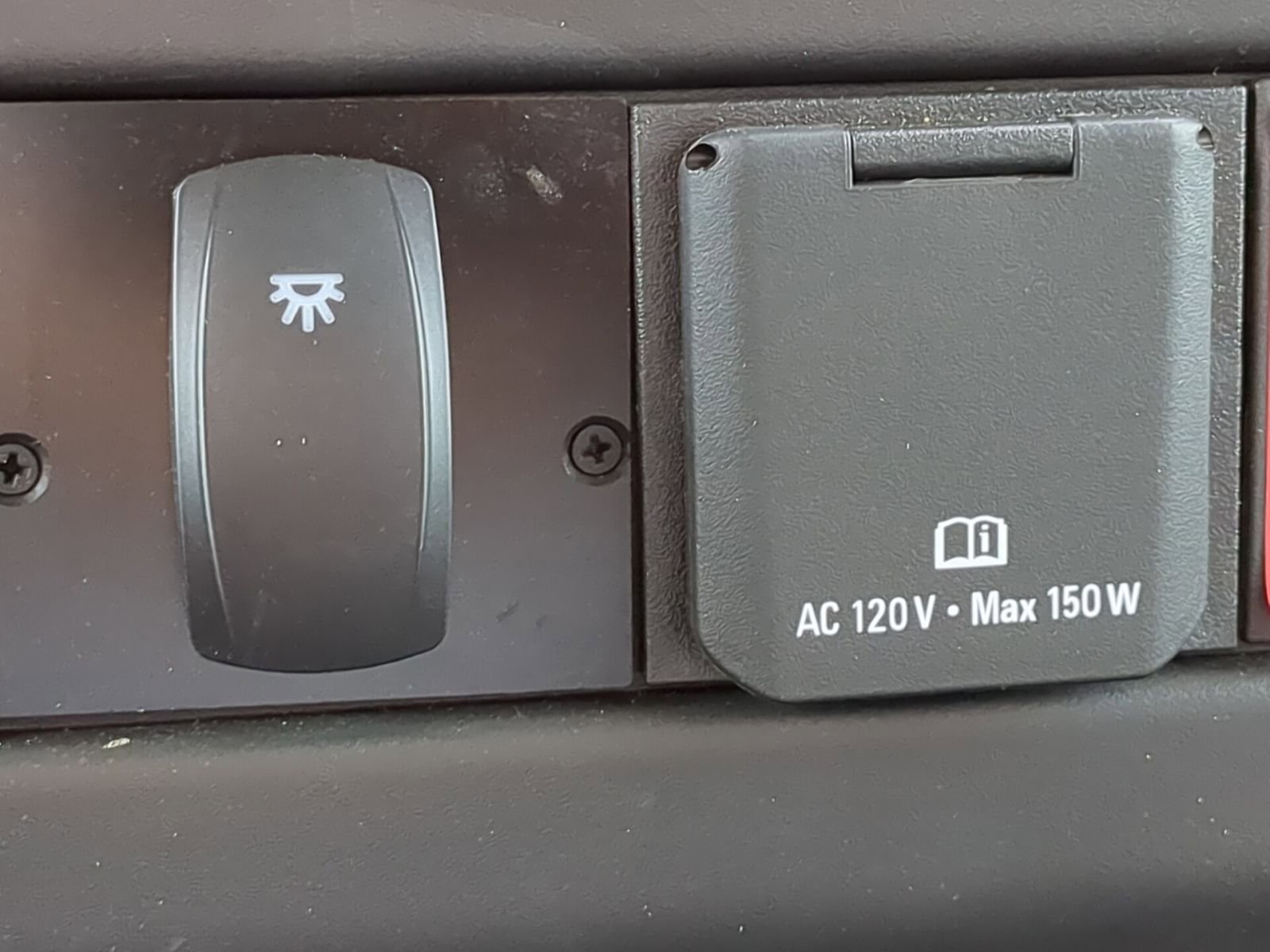 New 2025 GMC Savana 4500 w/ Power Convenience Package RWD image 10