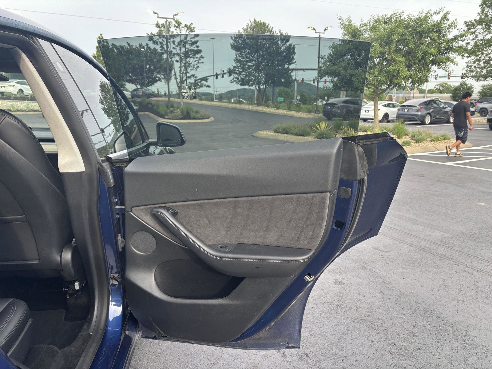 Used 2021 Tesla Model Y Long Range AWD/4WD image 14