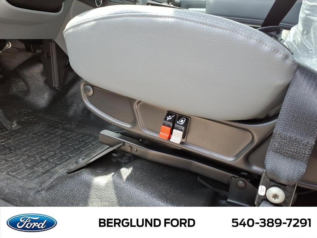New 2027 Ford F750 2WD Regular Cab Super Duty image 19