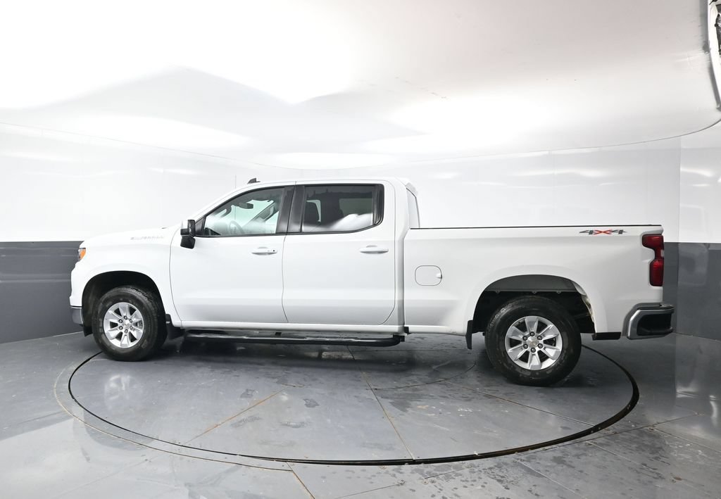 Used 2025 Chevrolet Silverado 1500 LT w/ Work Truck Package AWD/4WD image 11