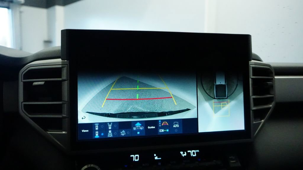 Used 2025 Toyota Tundra Limited image 32