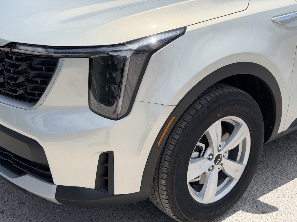 New 2026 Kia Sorento LX FWD image 6