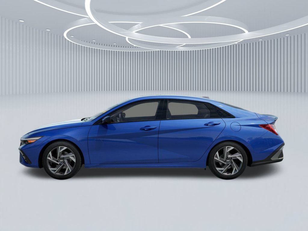 New 2026 Hyundai Elantra SEL Sport Premium FWD image 3