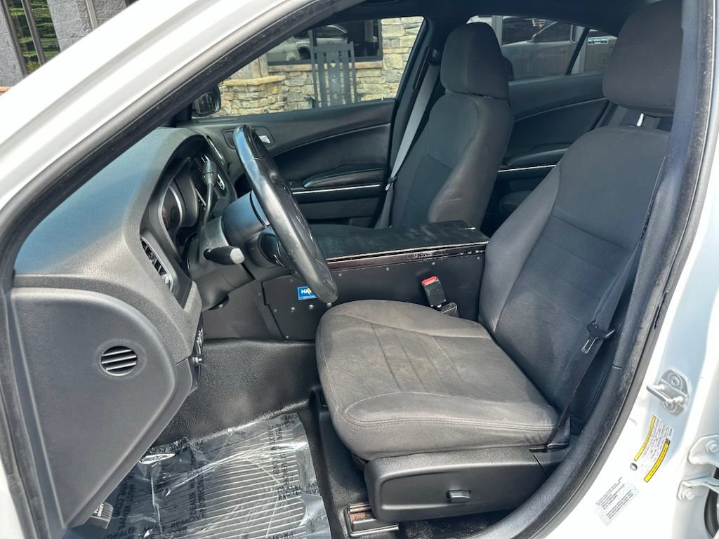 Used 2016 Dodge Charger Police RWD image 10