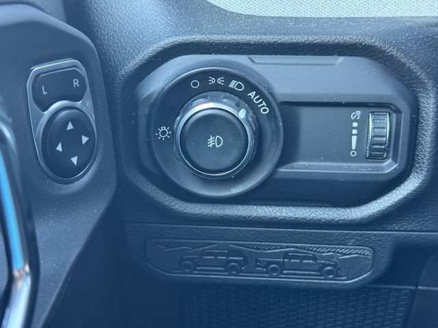 Certified 2025 Jeep Wrangler Sport AWD/4WD image 21