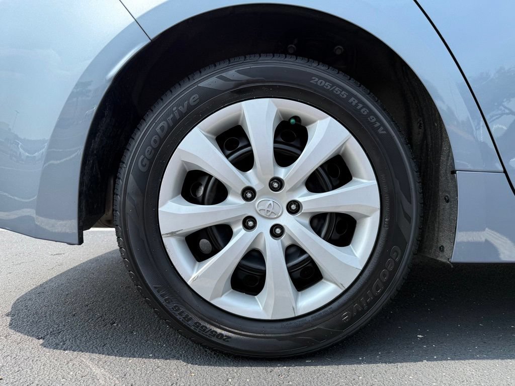 Certified 2024 Toyota Corolla LE FWD image 9