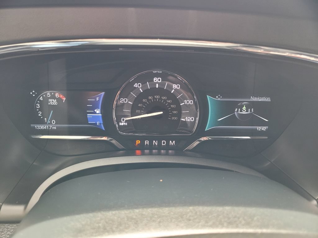 Used 2017 Lincoln Navigator Reserve AWD/4WD image 27