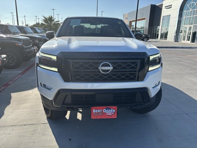 Used 2023 Nissan Frontier SV w/ Midnight Edition Package image 2