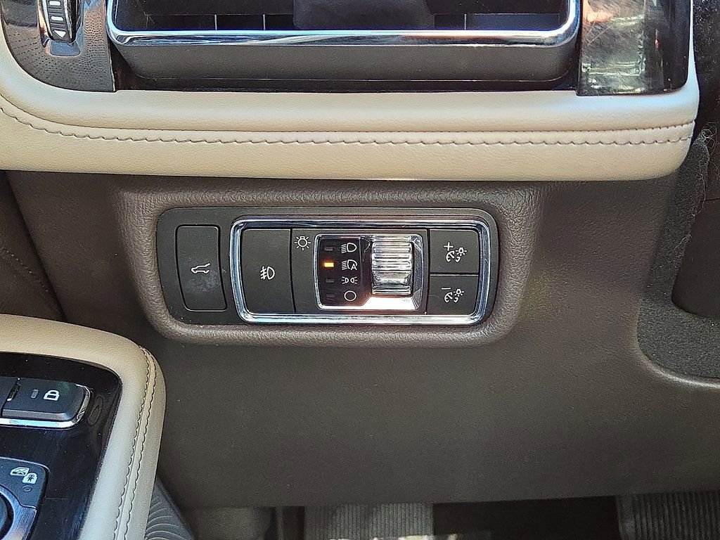 Used 2020 Lincoln Aviator Reserve w/ Equipment Group 202A image 25