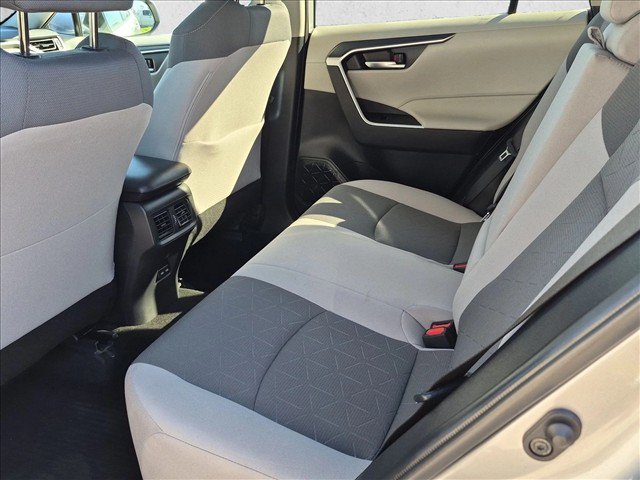 Used 2024 Toyota RAV4 XLE w/ Convenience Package FWD image 18
