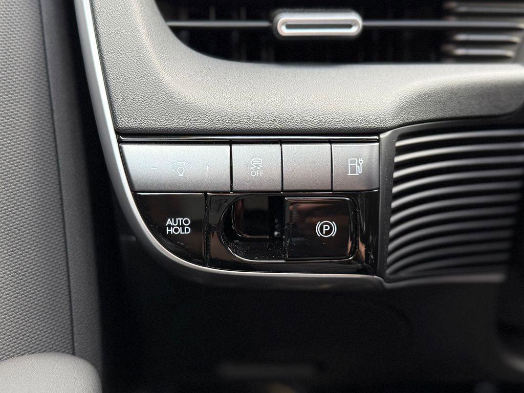 New 2026 Hyundai Ioniq 5 SE image 23