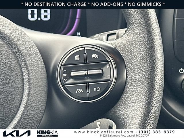 Used 2024 Kia Soul LX w/ Option Group 015 FWD image 9