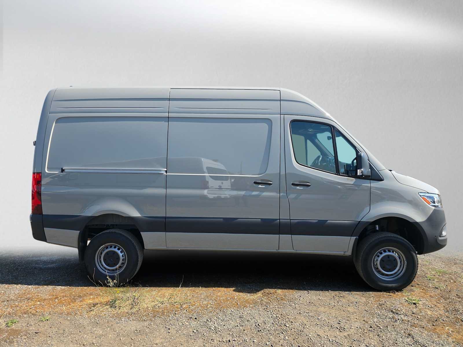 Used 2026 Mercedes-Benz Sprinter 2500 image 2