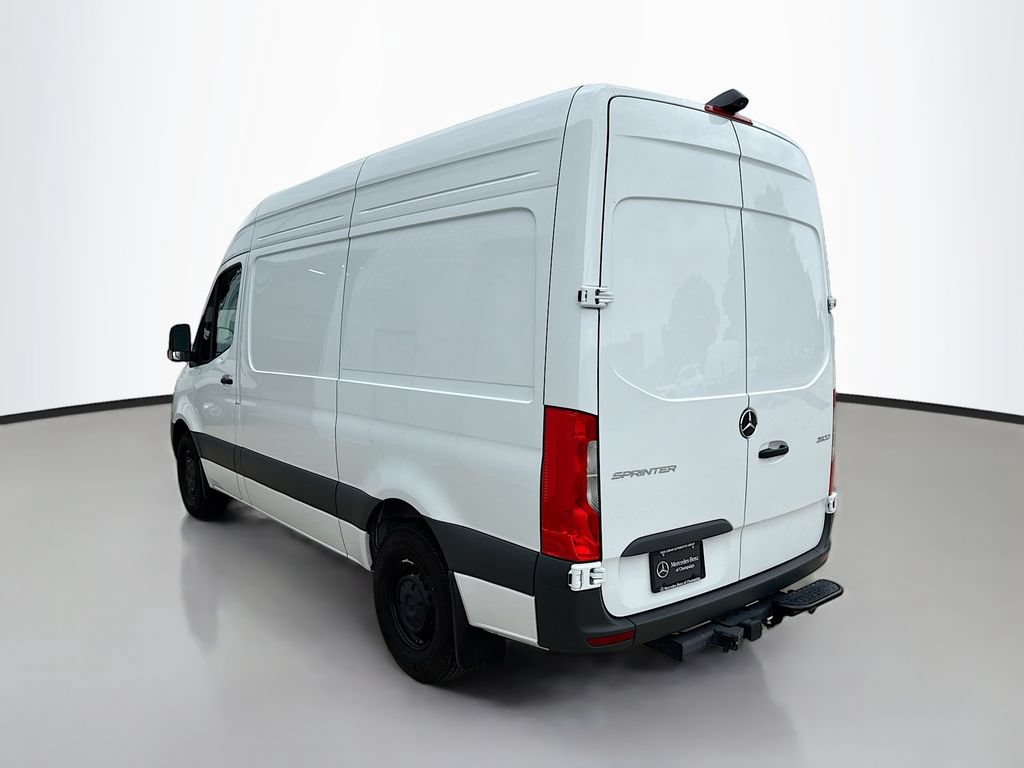 Used 2025 Mercedes-Benz Sprinter 2500 image 5