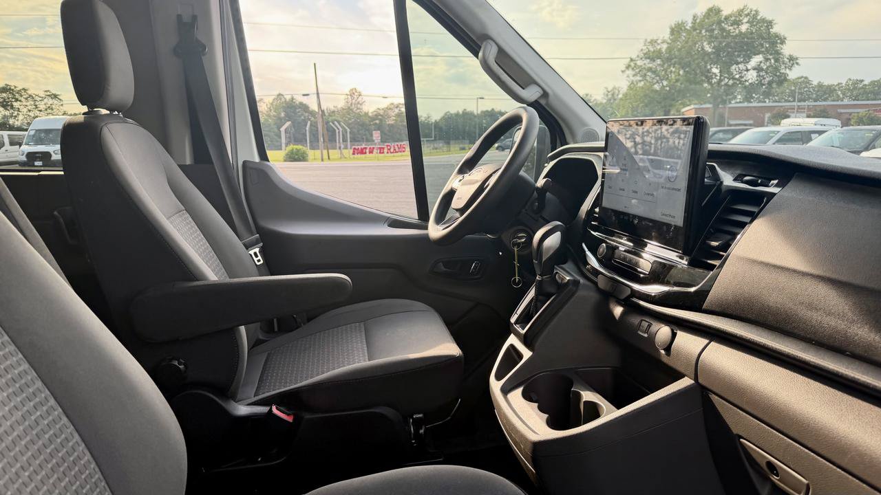 Used 2024 Ford Transit 350 XLT RWD image 10