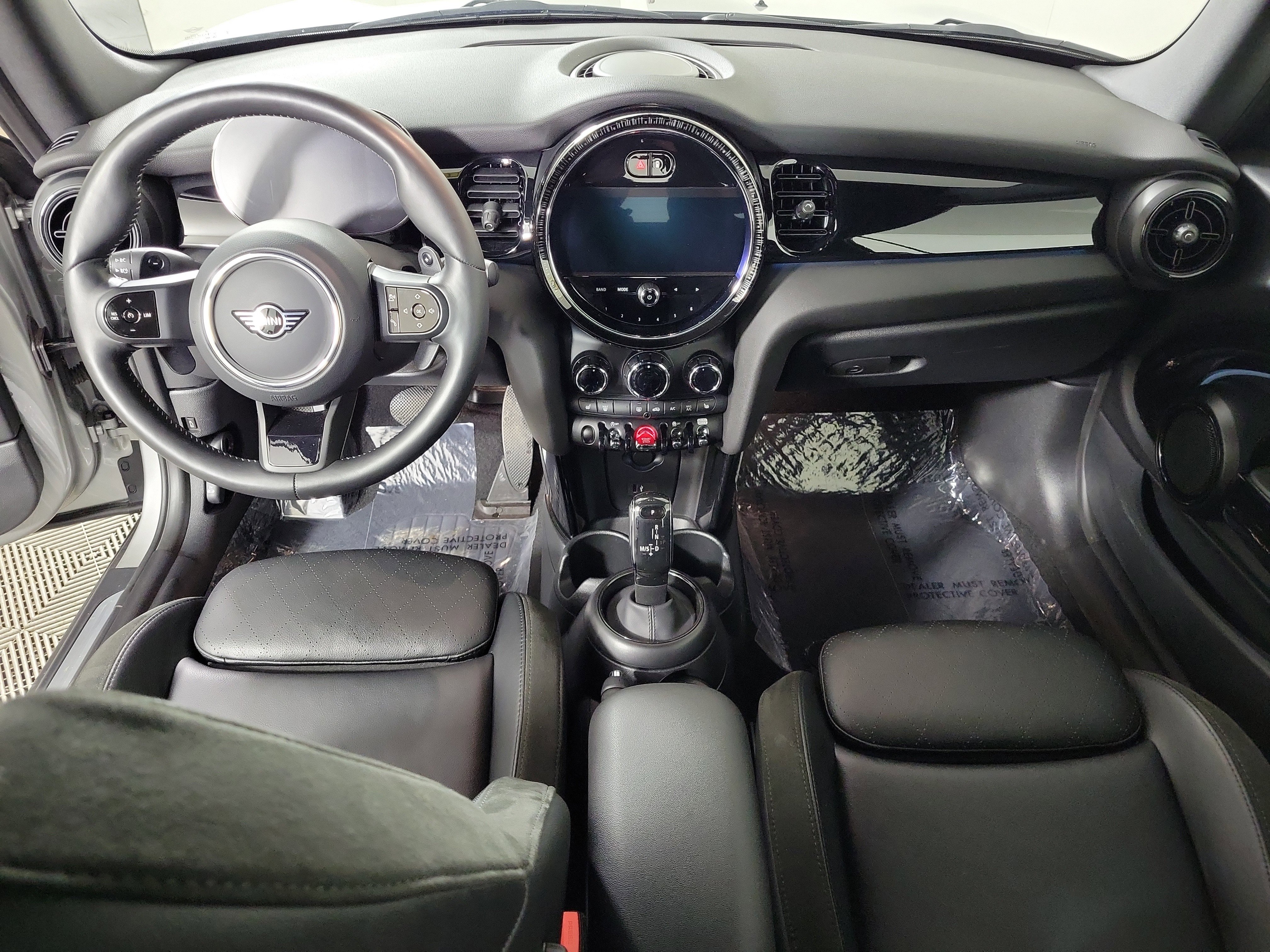 Used 2023 MINI Cooper S w/ Signature Upholstery Package image 11