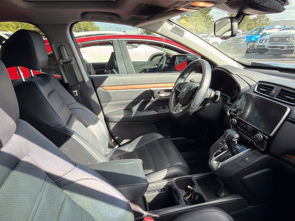 Used 2018 Honda CR-V Touring image 3