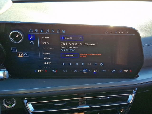 Certified 2025 Chevrolet Traverse LT image 18