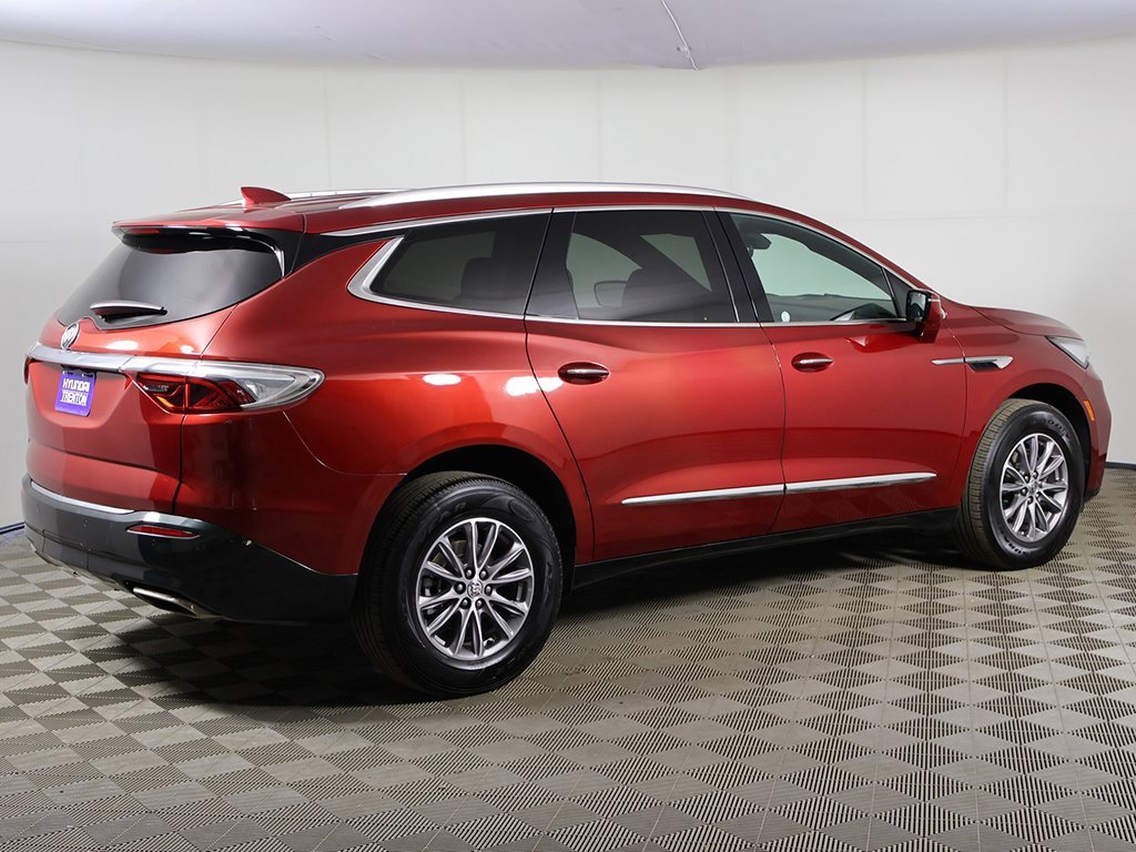 Used 2024 Buick Enclave Premium image 13