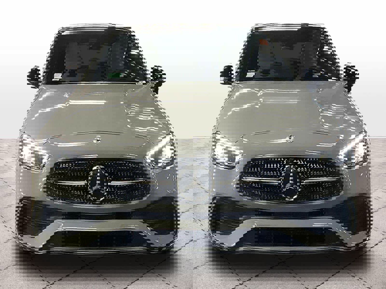 Used 2025 Mercedes-Benz C 300 4MATIC Sedan image 3