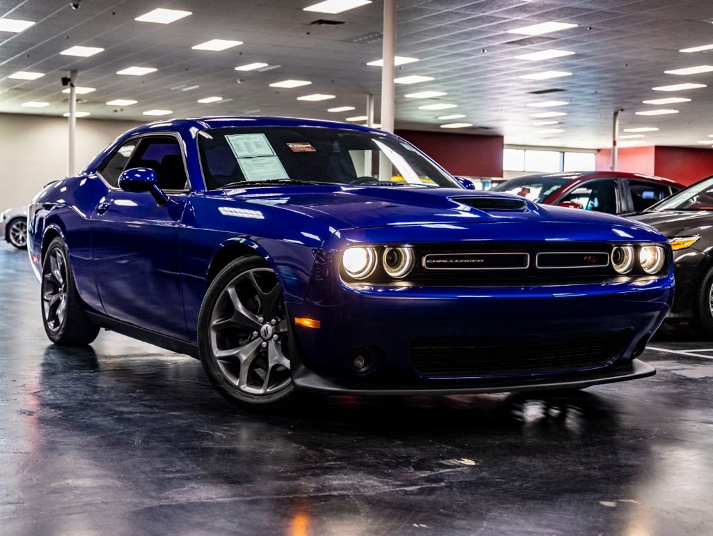 Used 2019 Dodge Challenger R/T RWD image 13