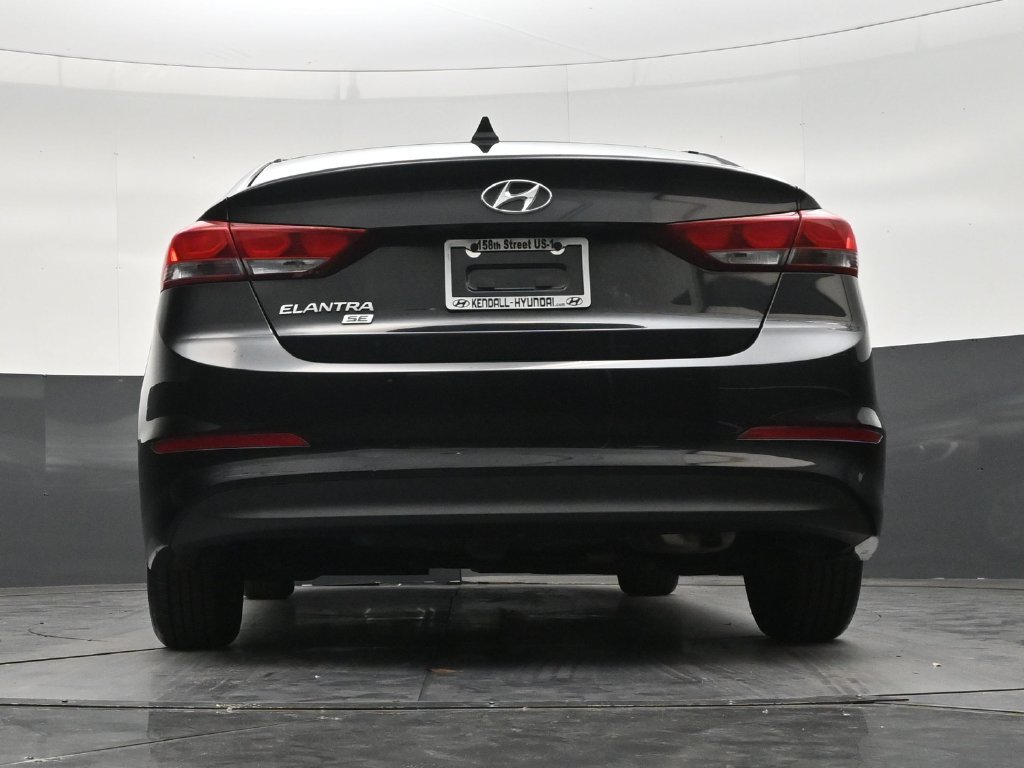 Used 2017 Hyundai Elantra SE FWD image 22