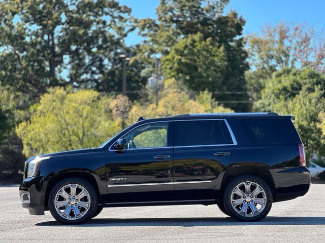 Used 2015 GMC Yukon Denali w/ Premium Package AWD/4WD image 8