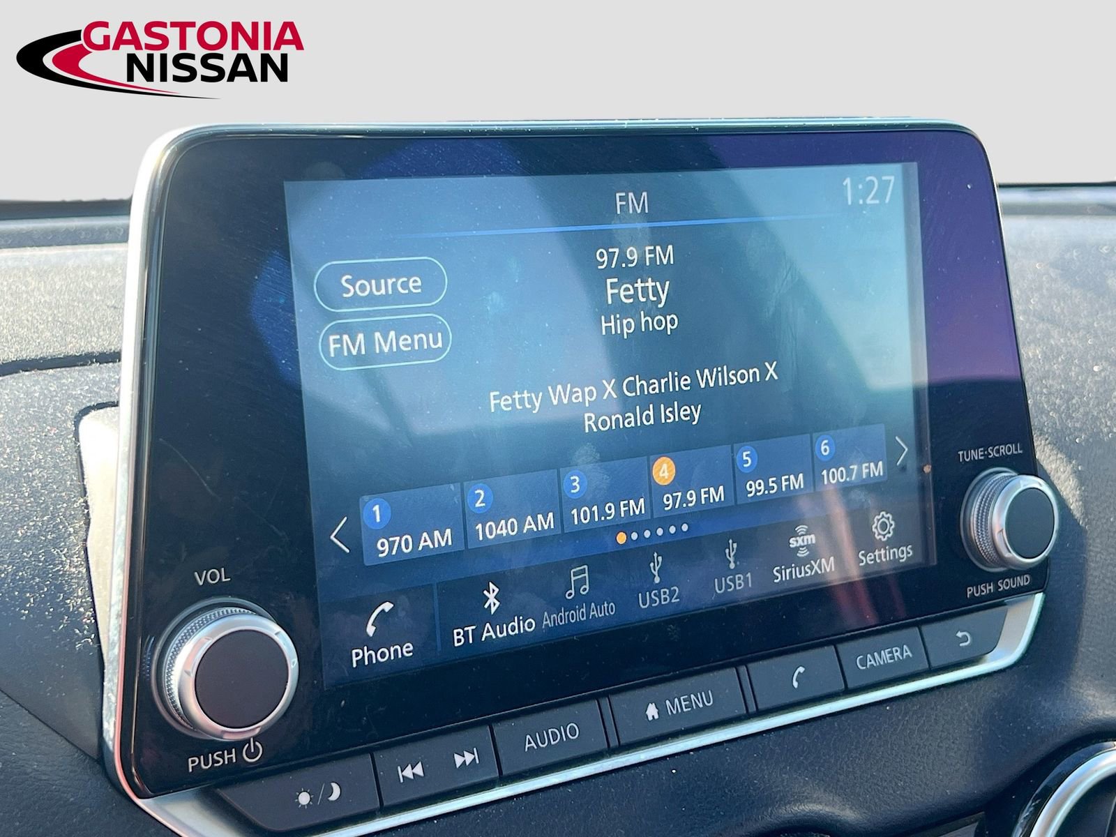 Used 2023 Nissan Sentra SV image 18