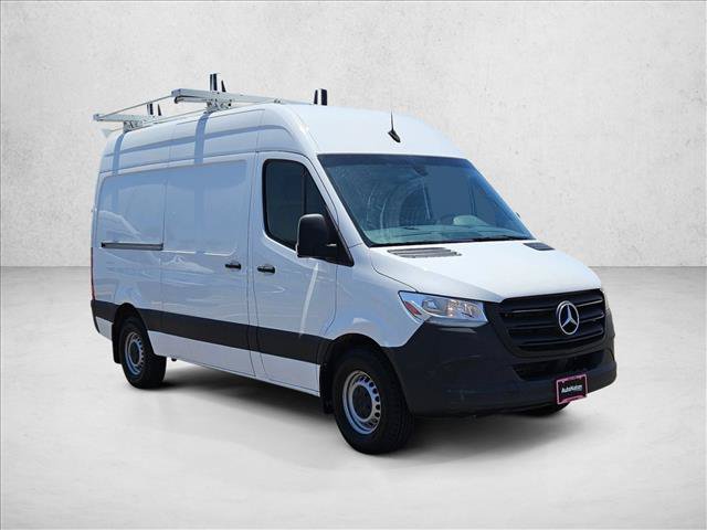 Used 2022 Mercedes-Benz Sprinter 2500 image 3