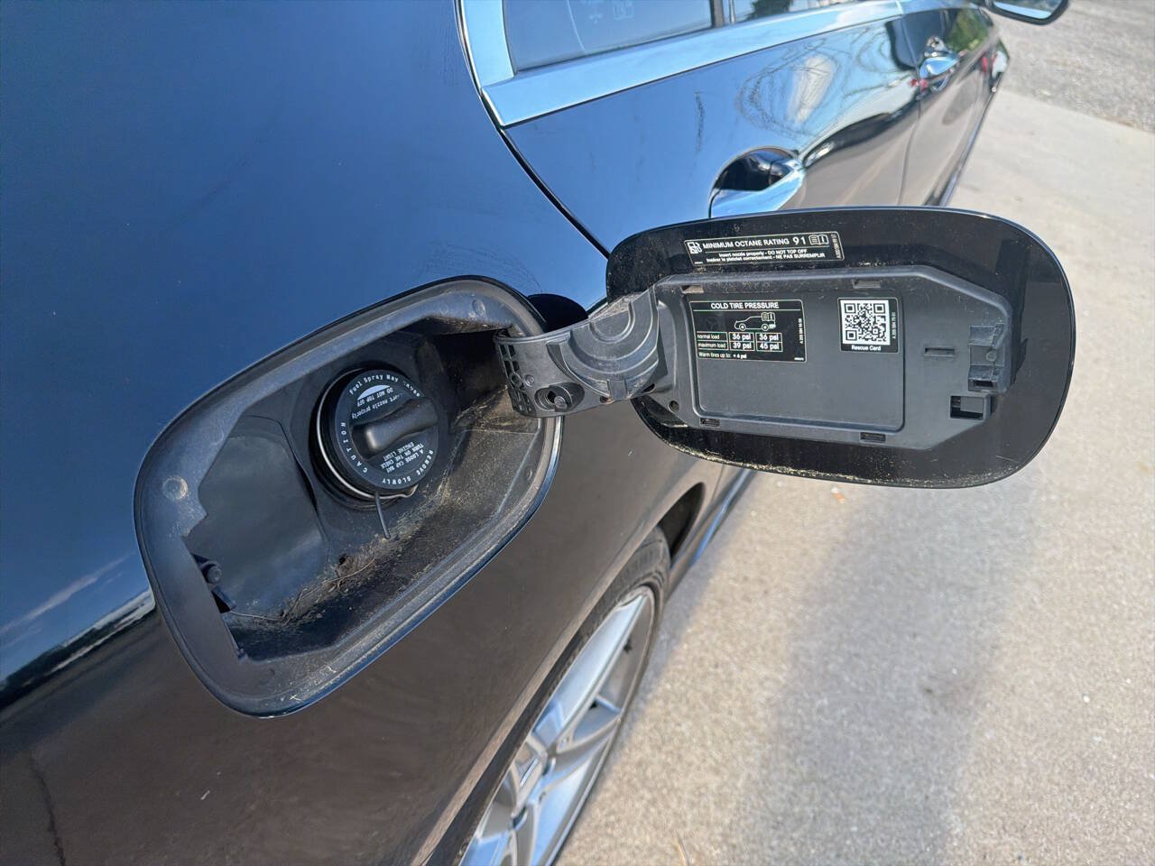 Used 2017 Mercedes-Benz C 300 4MATIC Sedan image 20