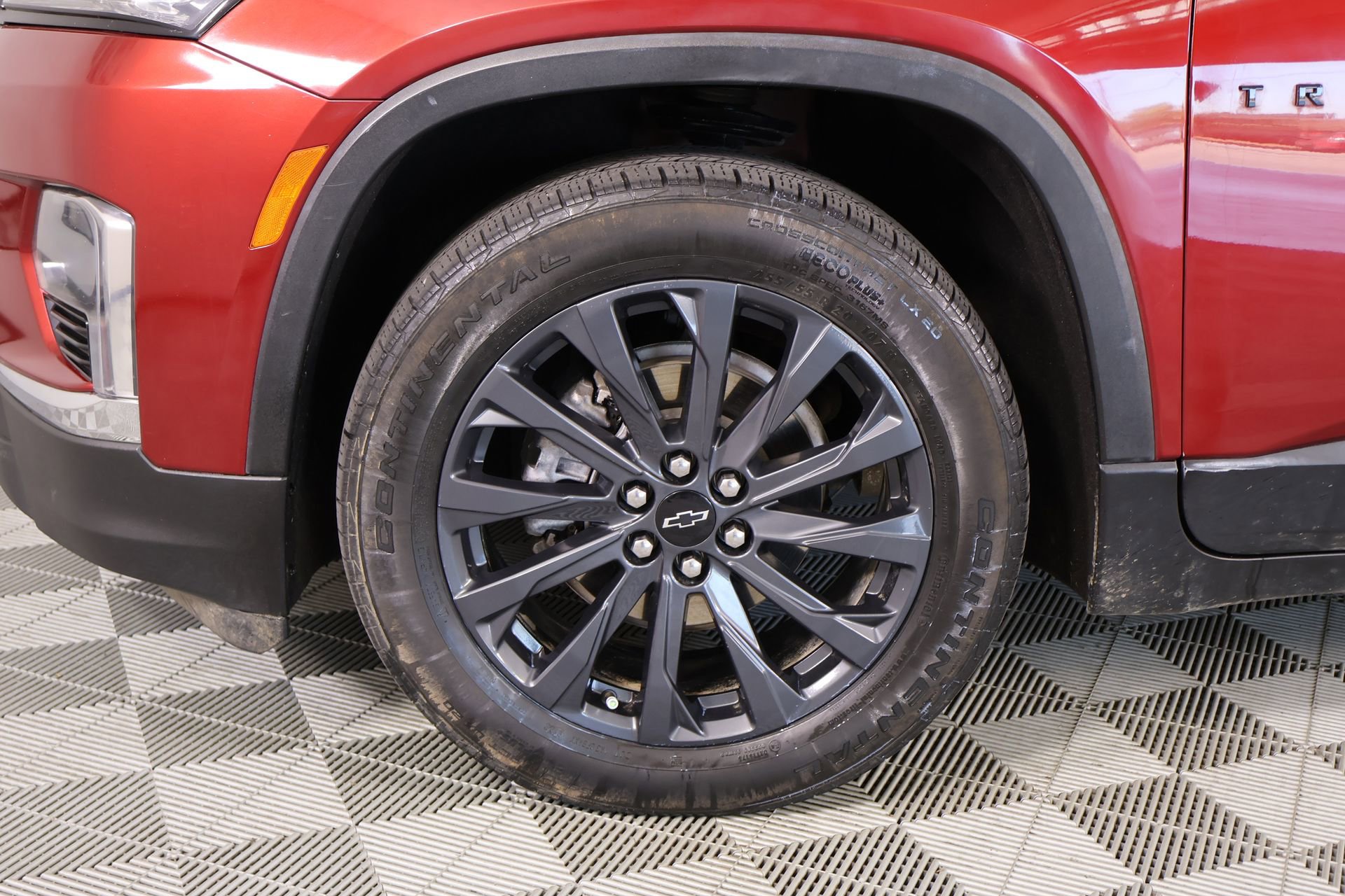 Used 2022 Chevrolet Traverse RS w/ LPO, Floor Liner Package image 18